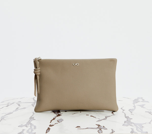 Icon Clutch Beige