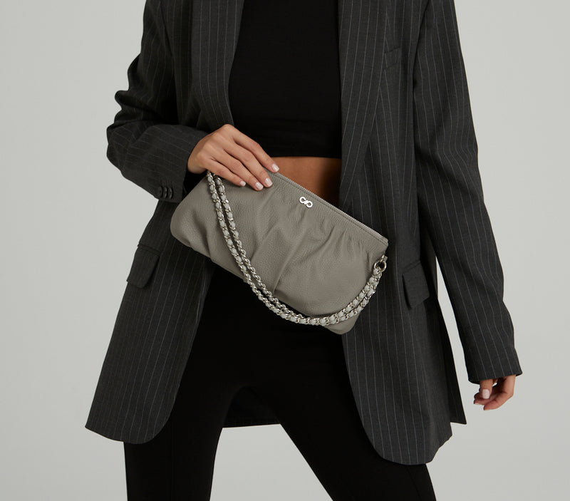 Mia Clutch Grey