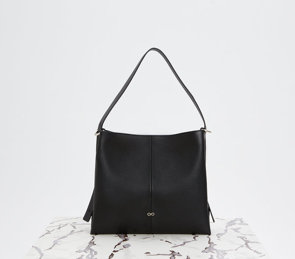 W Tote Black